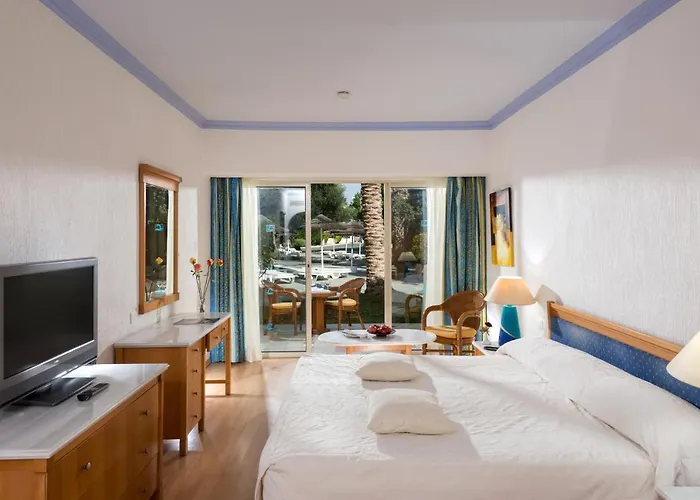 Resitour - Gardens Pafos